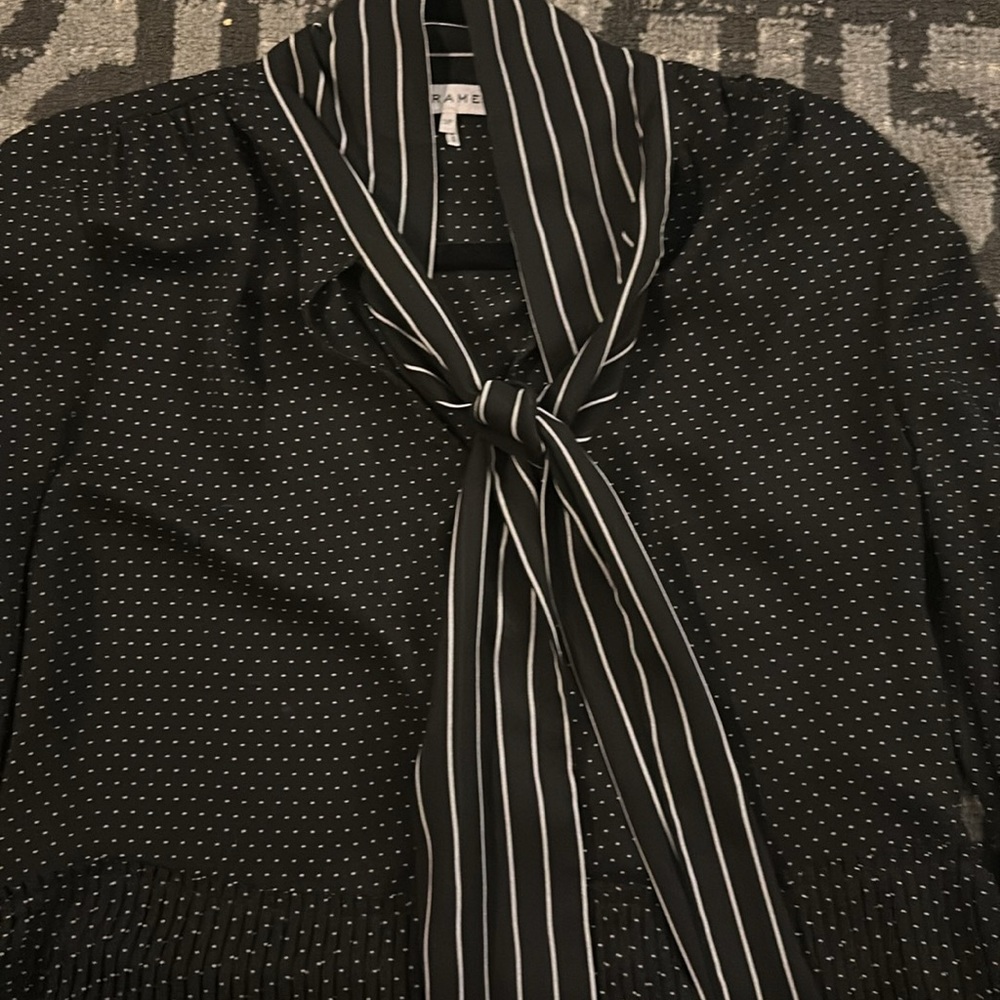 Frame blouse - s/p - Picture 2 of 5